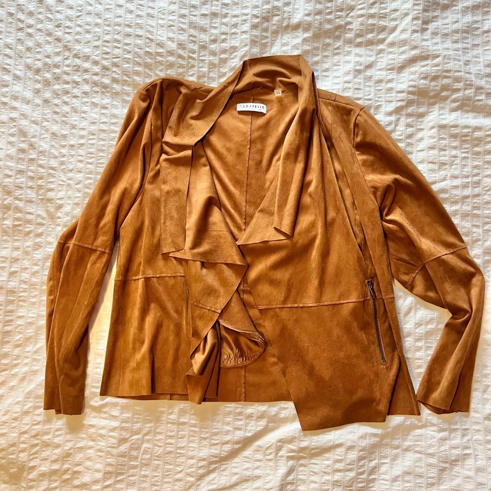 Very thin faux suede jacket, caramel color, 1X